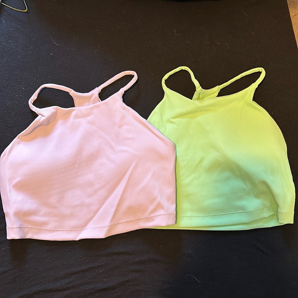 Size L sports bra/crop top